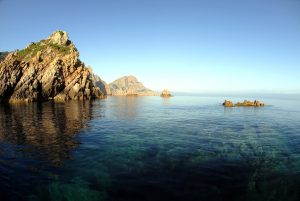 Alpana Promenade en mer et pêche sportive à Porto, Girolata et Scandola, Corse